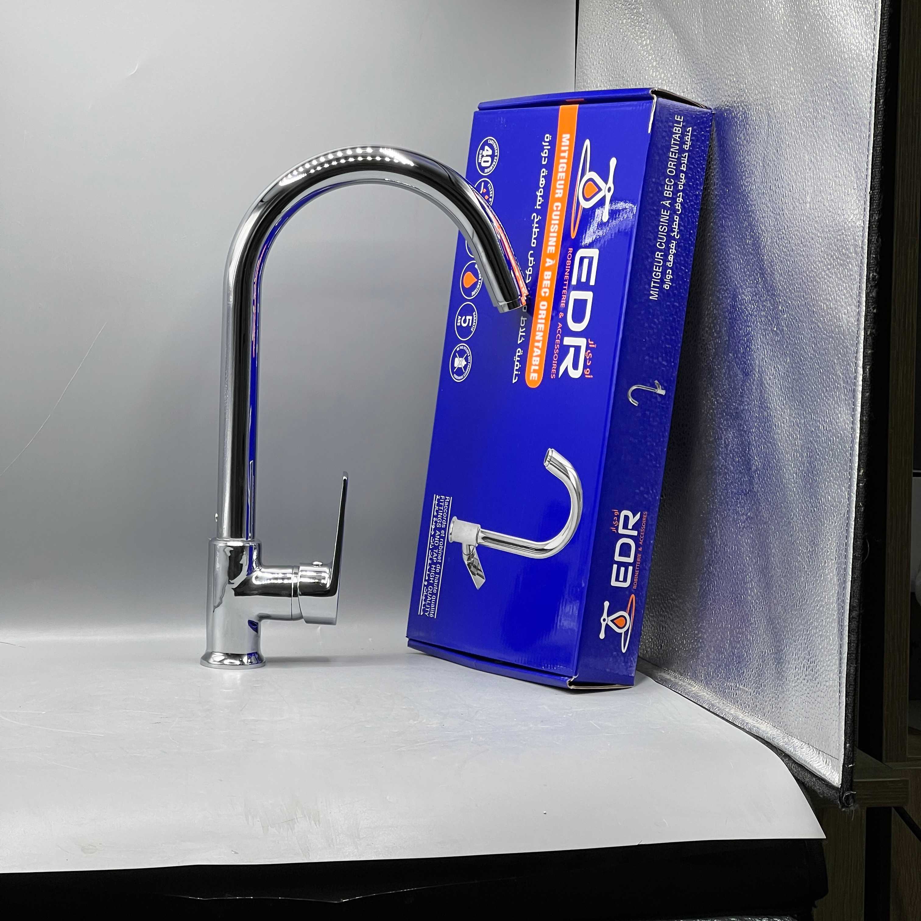 Mitigeur cuisine a bec orientable